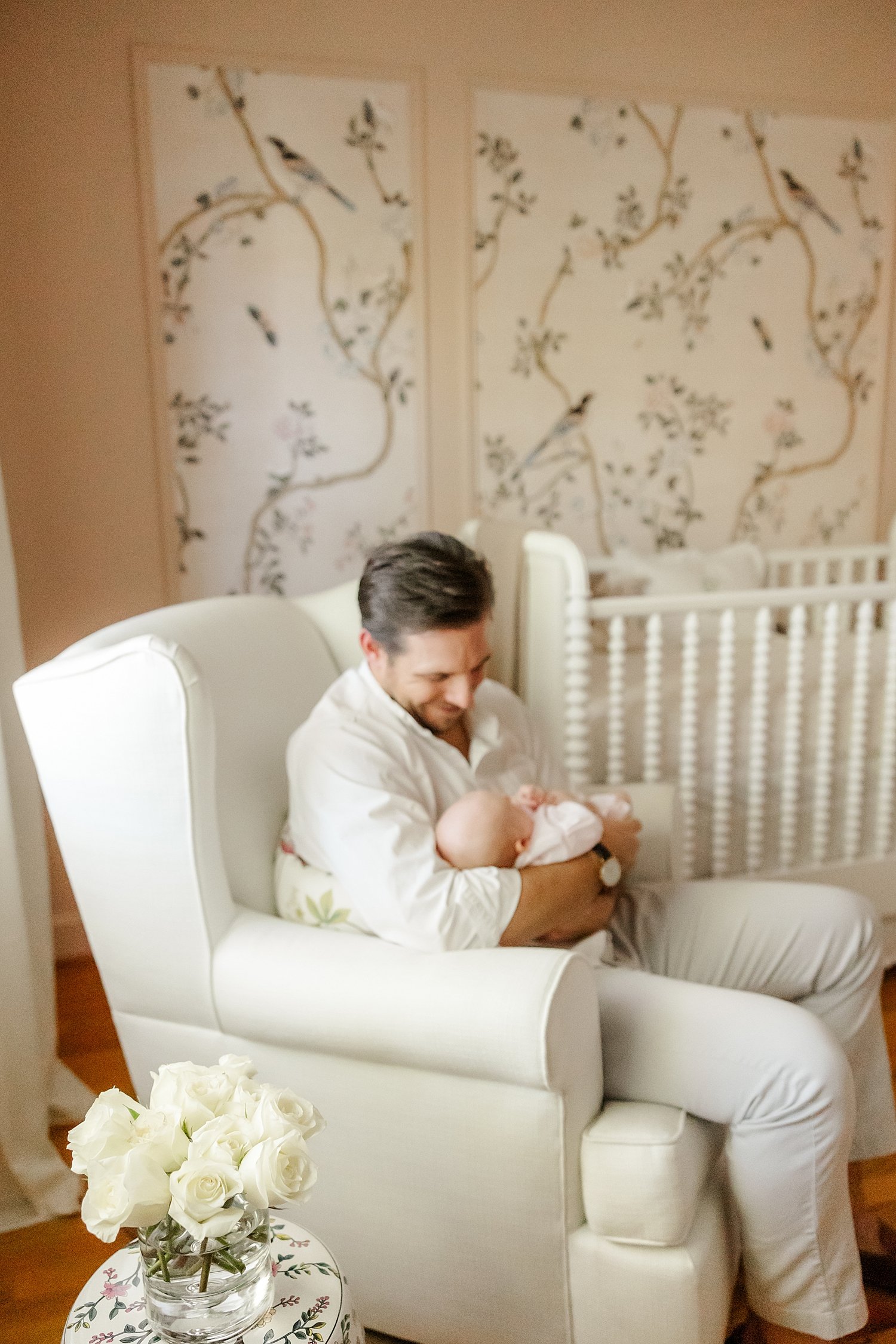 sarah-schmidt-photography-dc-family-photographer-tidal-basin-cherry-blossom-session_0058.jpg