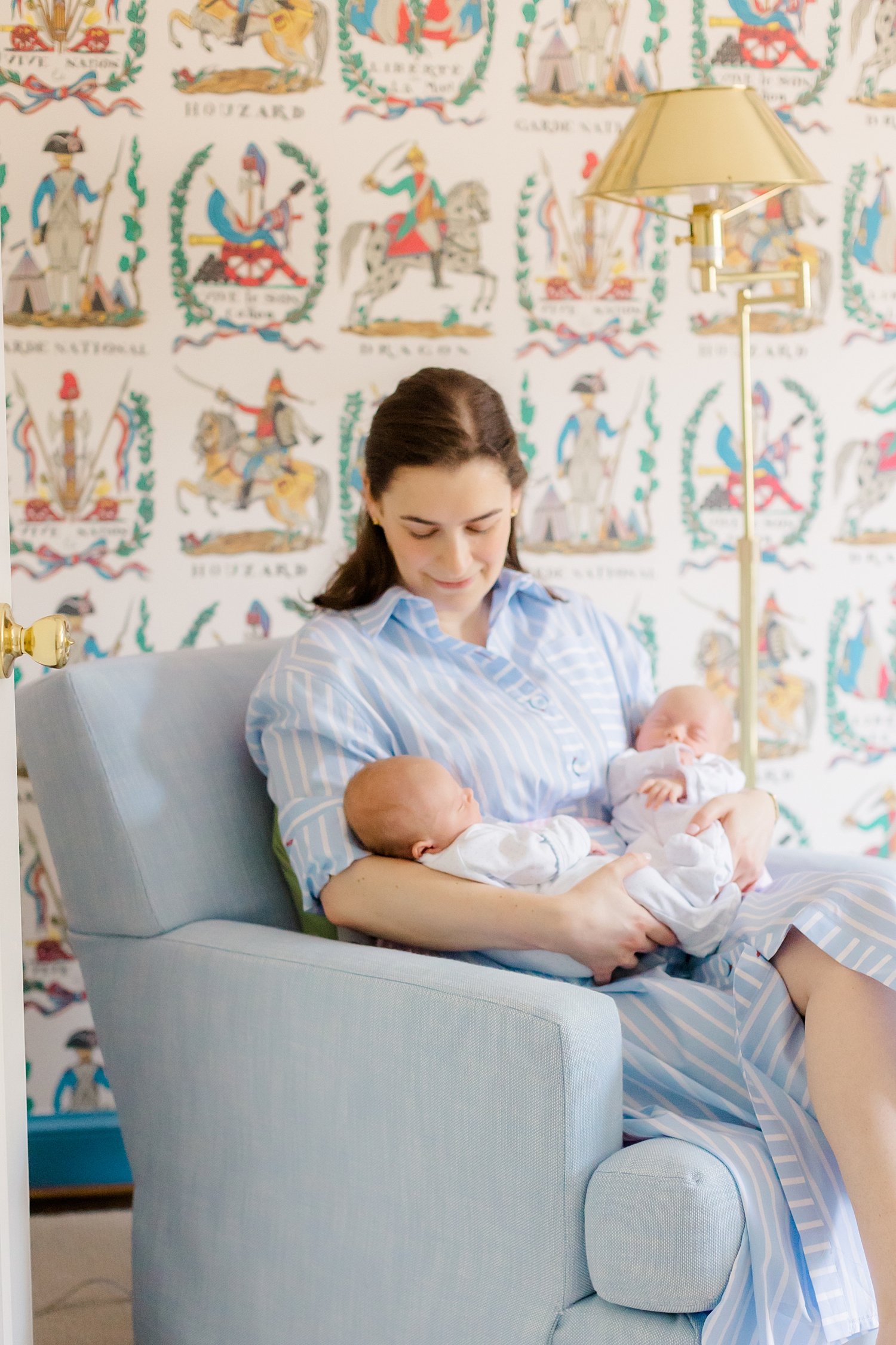 sarah-schmidt-photography-dc-newborn-photographer-washington-dc-twin-newborn-photography-natural-light_0019.jpg