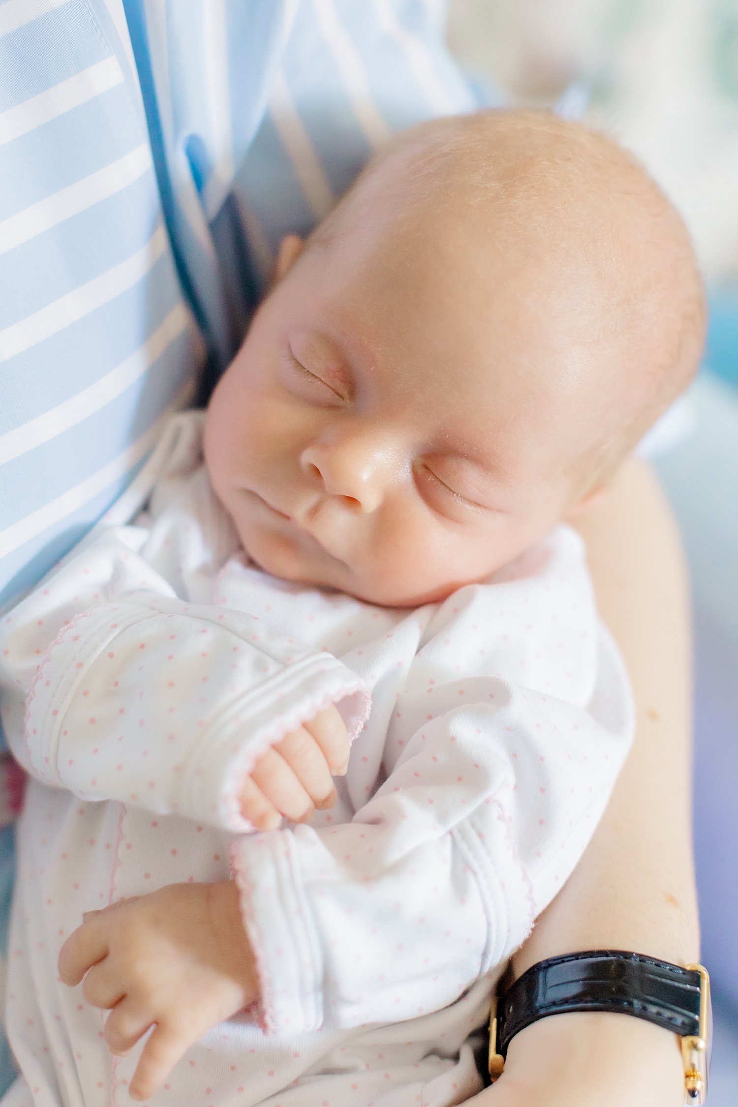 sarah-schmidt-photography-dc-newborn-photographer-washington-dc-twin-newborn-photography-natural-light_0017.jpg