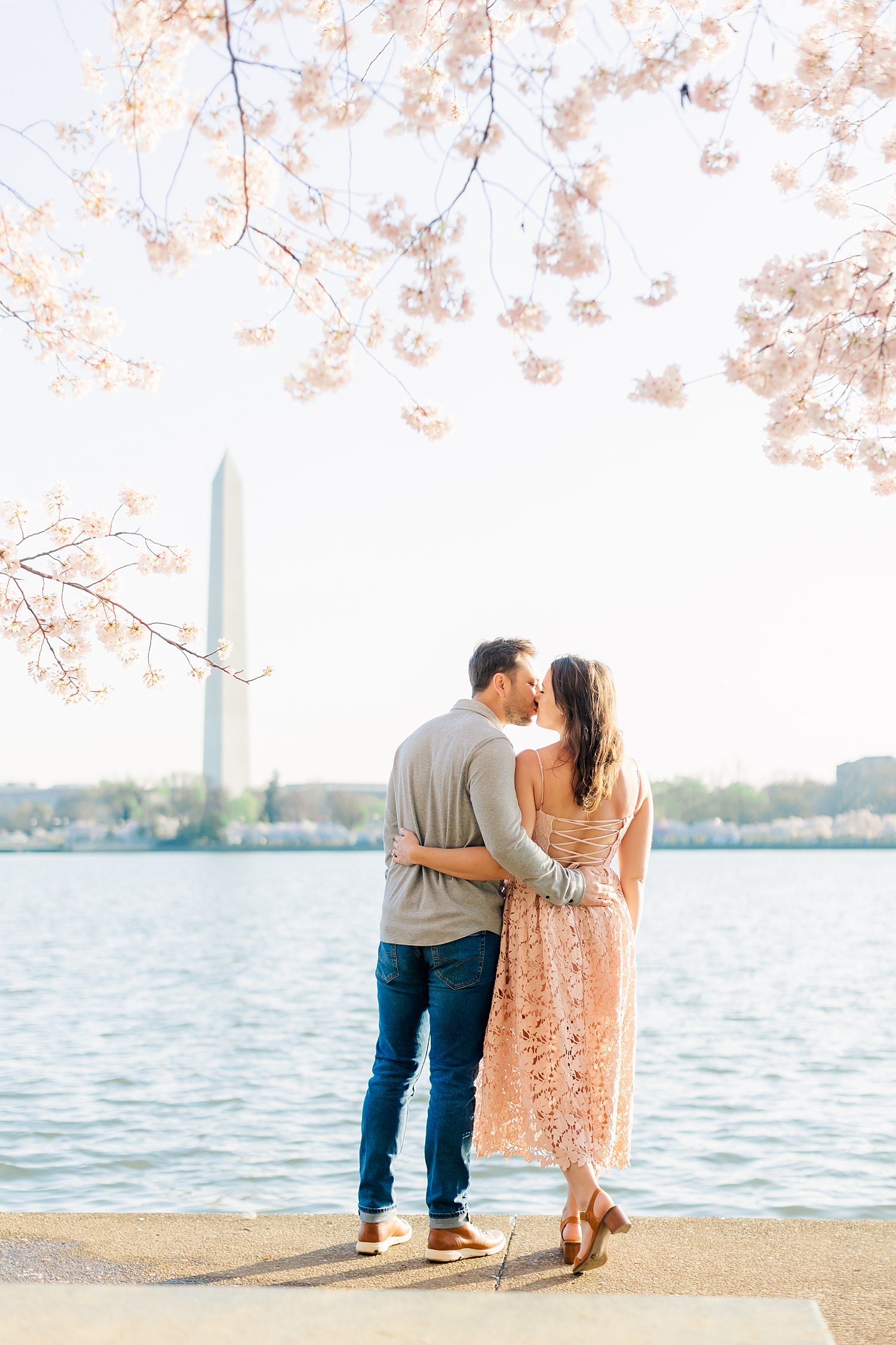 sarah-schmidt-photography-dc-wedding-photographer-tidal-basin-cherry-blossom-engagement-session_0022.jpg