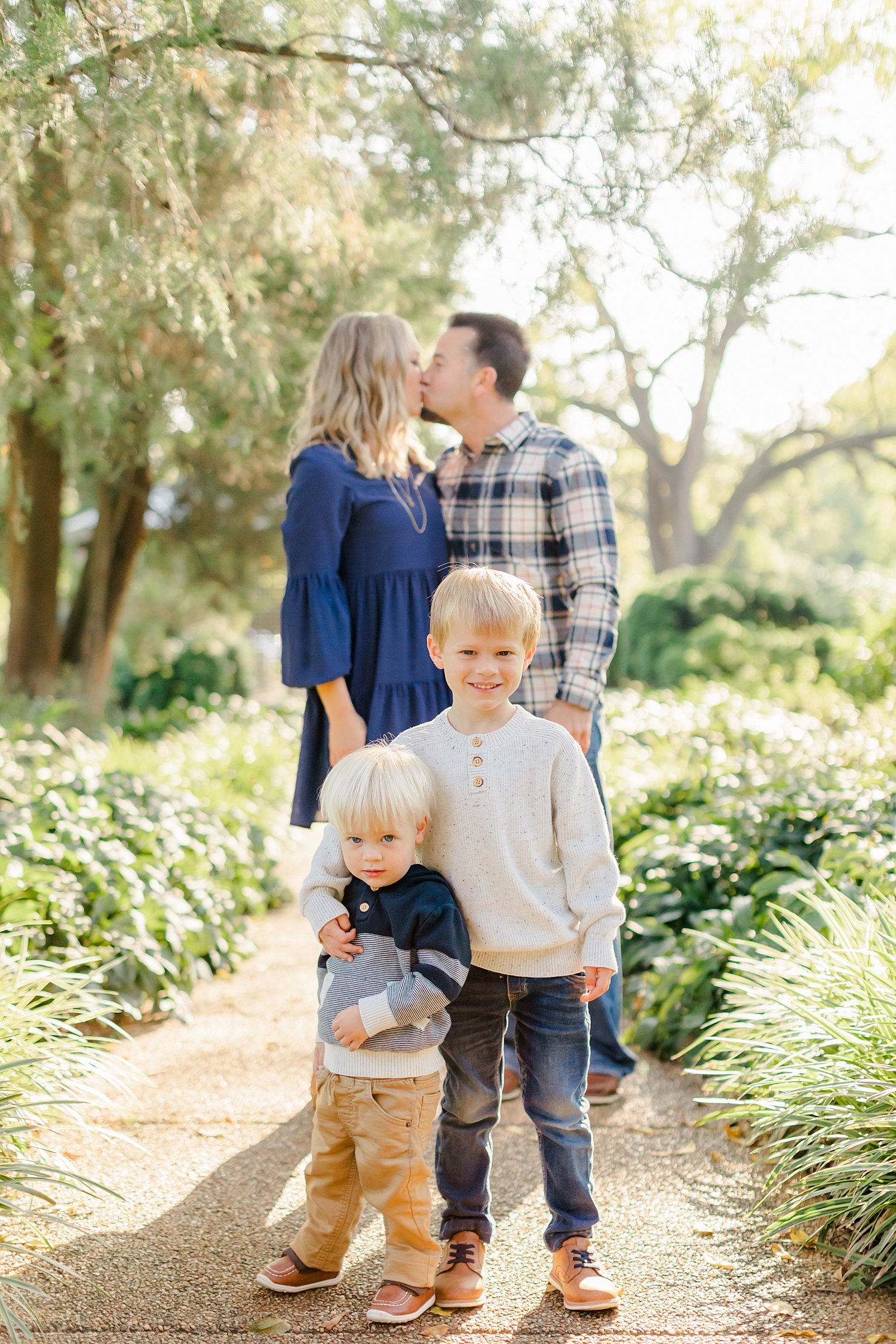 sarah-schmidt-photography-virginia-family-photographer-fall-park-family-session-in-alexandria-virginia_0009.jpg