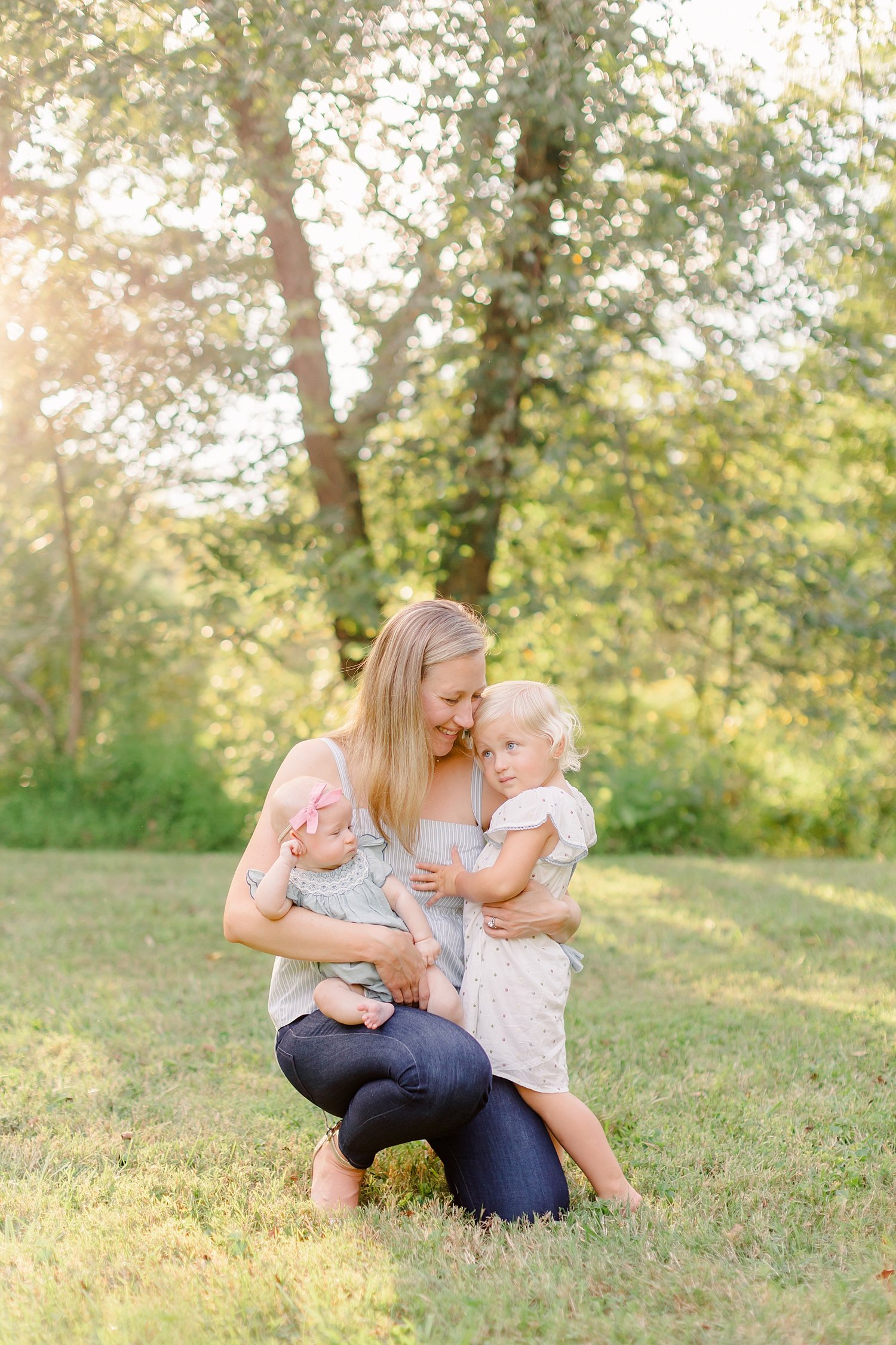 sarah-schmidt-photography-virginia-family-photographer-summer-family-session-in-a-virginia-field_0032.jpg