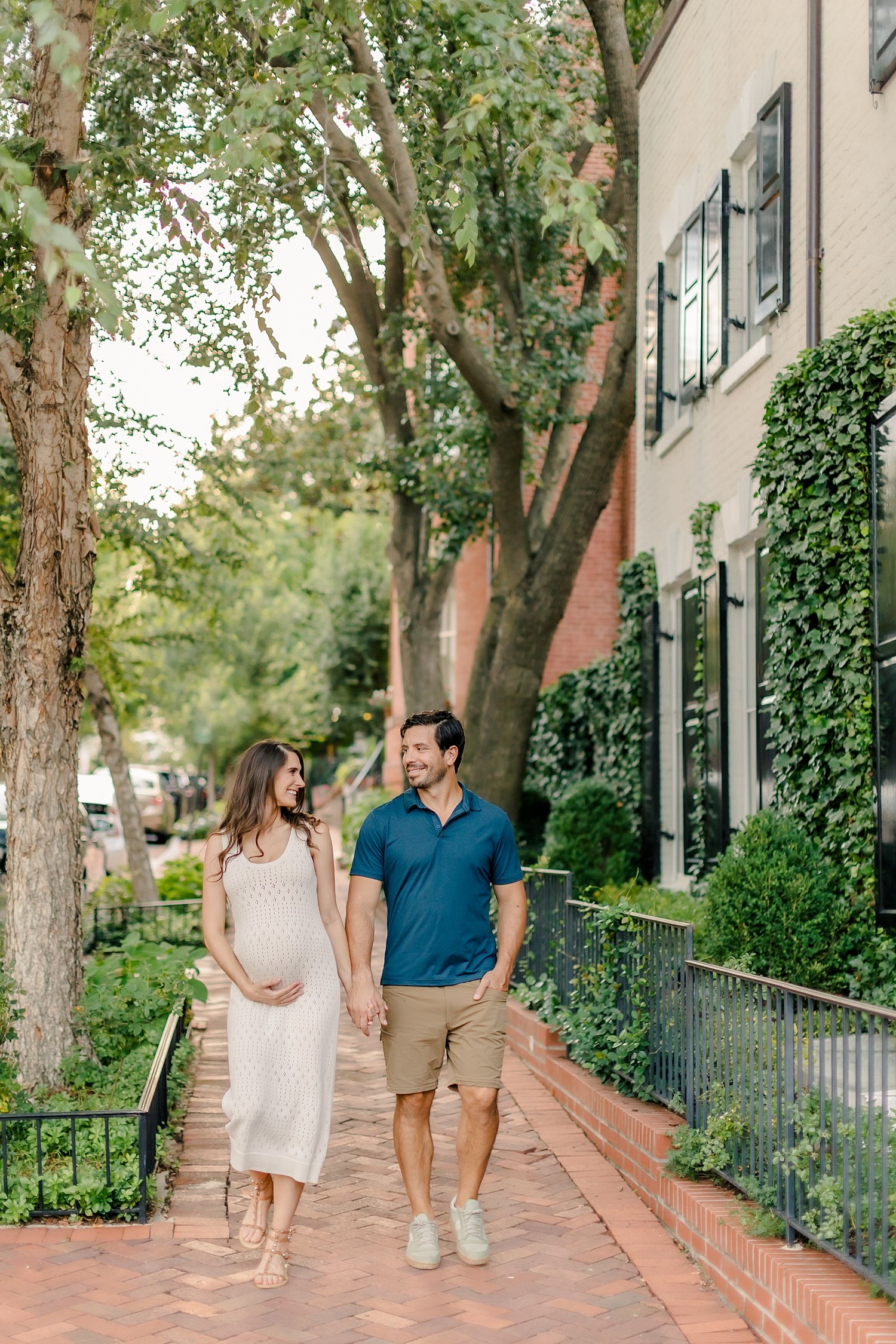 sarah-schmidt-photography-virginia-family-photographer-summer-in-home-family-session_0041.jpg