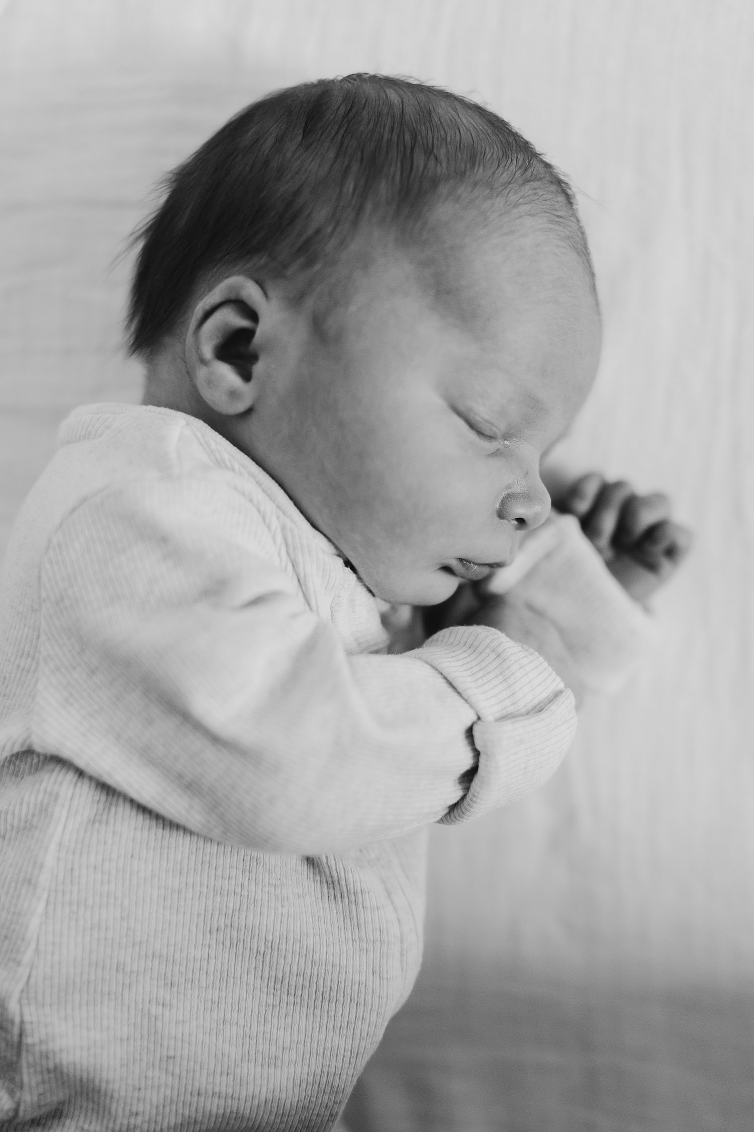 sarah-schmidt-photography-virginia-newborn-photographer-lifestyle-newborn-session-micah_0015.jpg