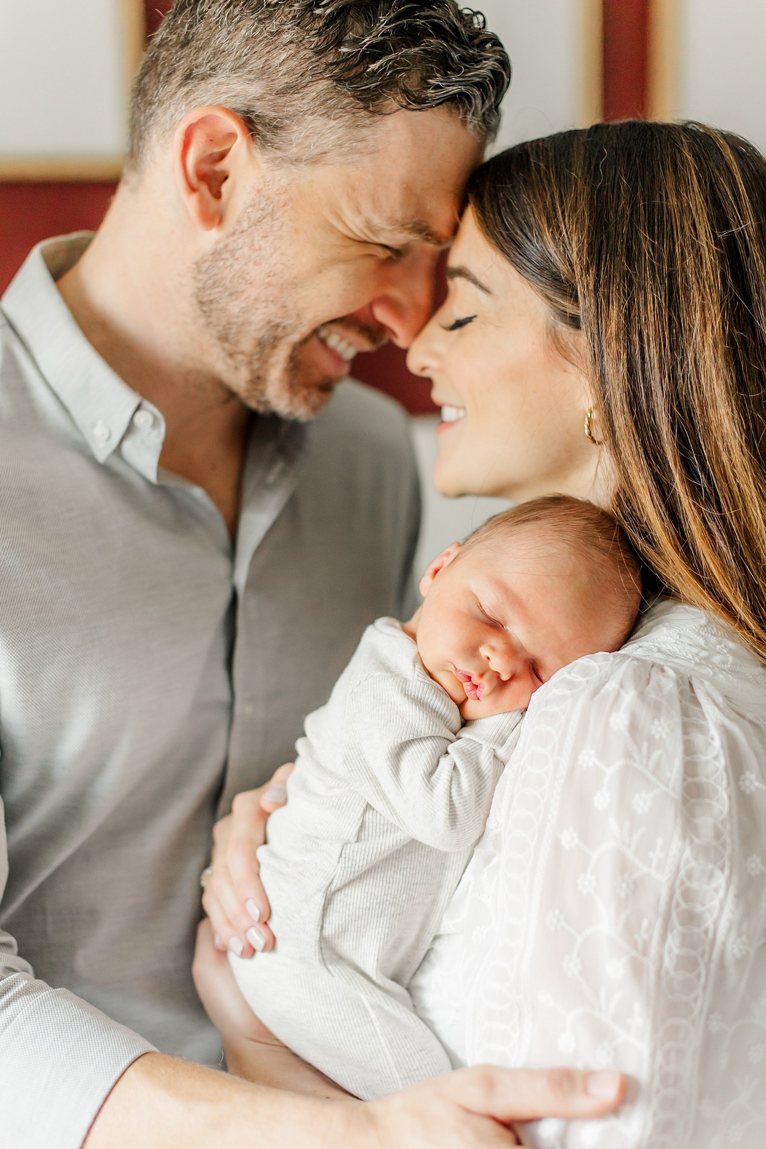 sarah-schmidt-photography-virginia-newborn-photographer-lifestyle-newborn-session-micah_0031.jpg