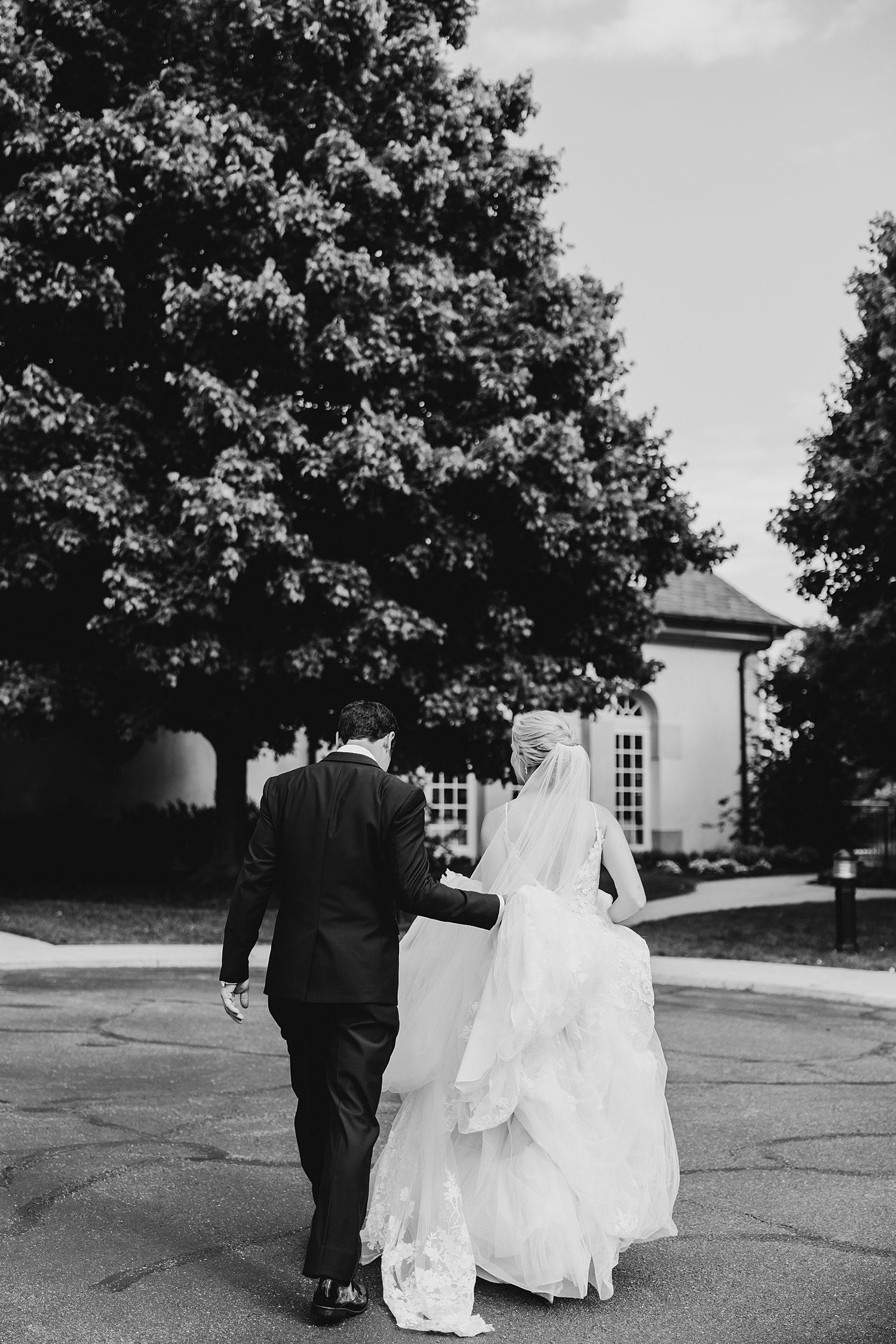 sarah-schmidt-photography-virginia-wedding-photographer-belle-haven-country-club-wedding_0007.jpg