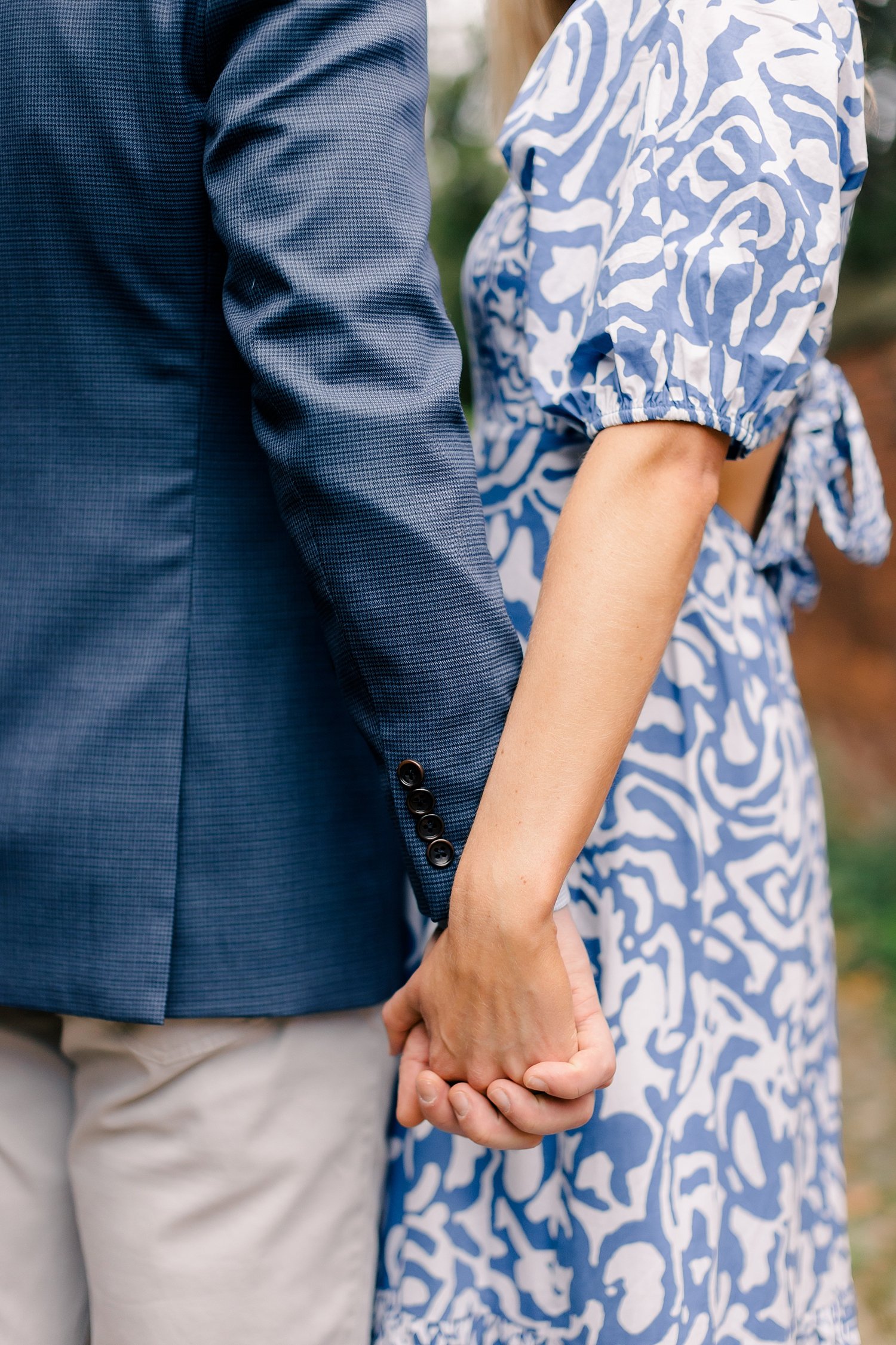 sarah-schmidt-photography-virginia-wedding-photographer-classic-old-town-alexandira-engagement-session_0032.jpg