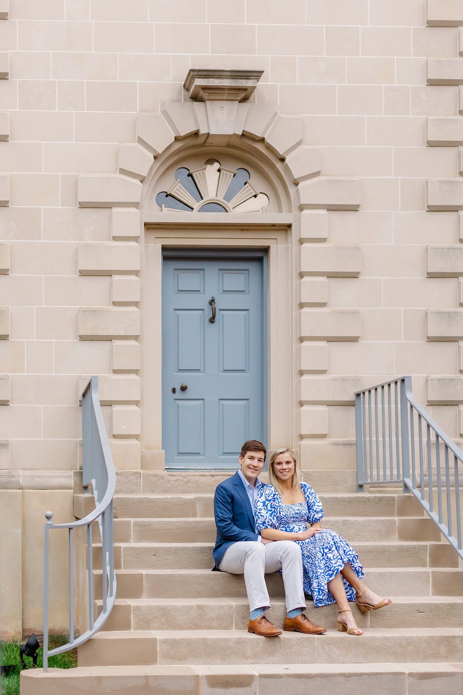 sarah-schmidt-photography-virginia-wedding-photographer-classic-old-town-alexandira-engagement-session_0036.jpg