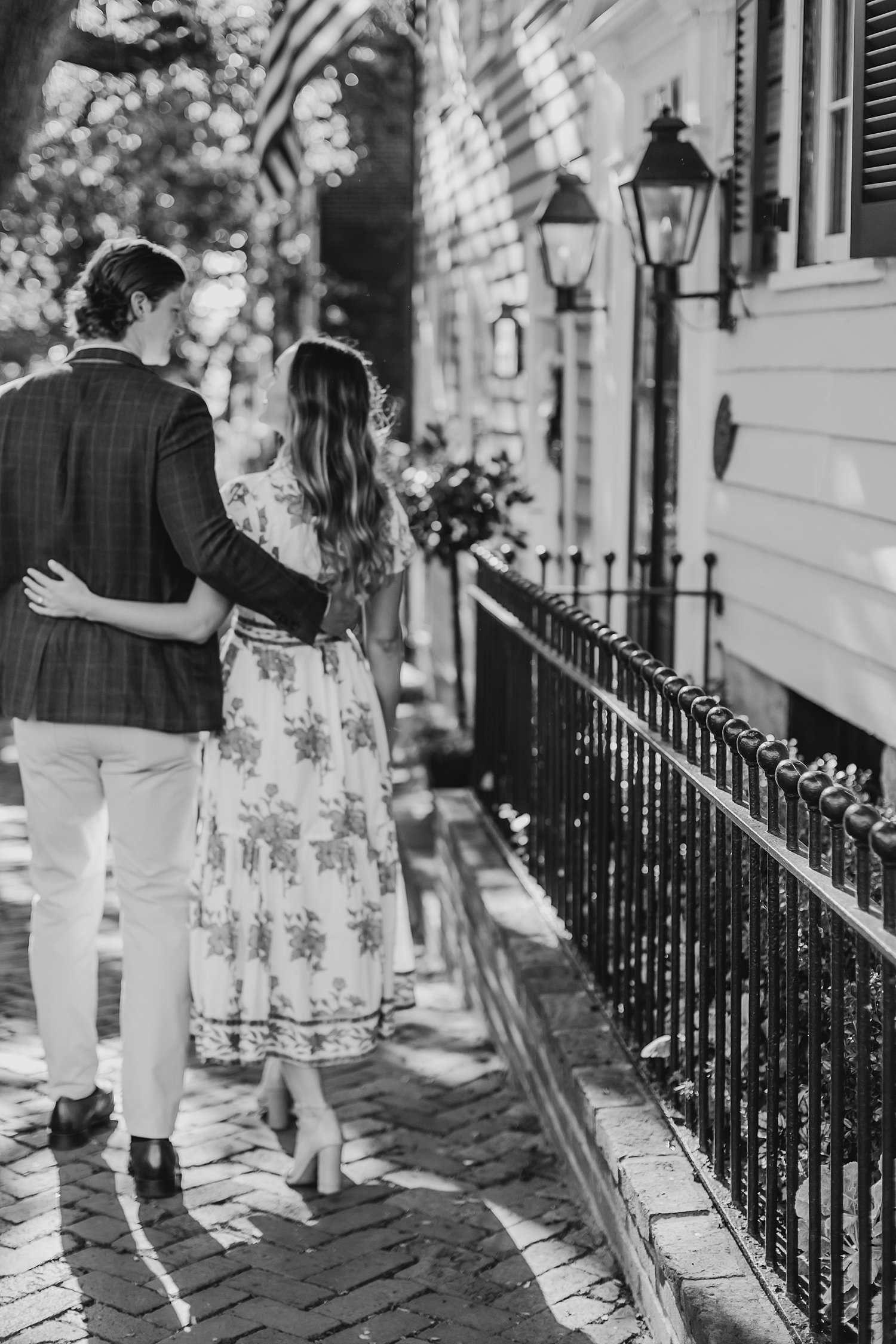 sarah-schmidt-photography-virginia-wedding-photographer-old-town-alexandira-summer-engagement-session_0042.jpg