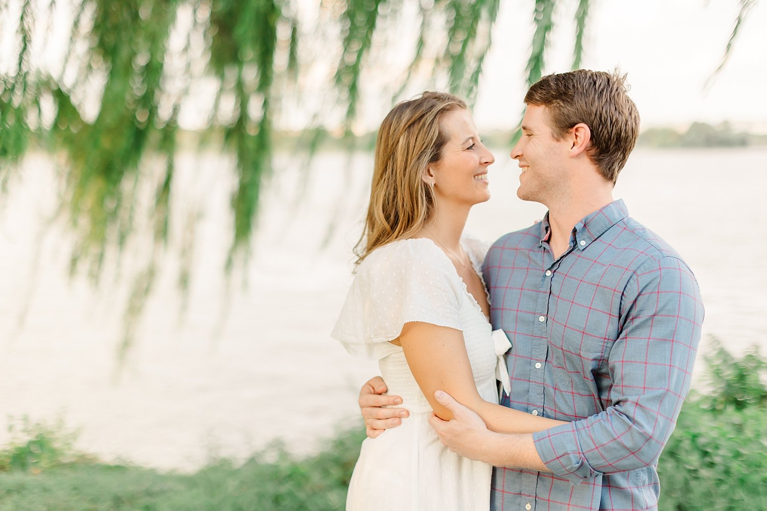 sarah-schmidt-photography-virginia-wedding-photographer-park-engagement-session_0023.jpg