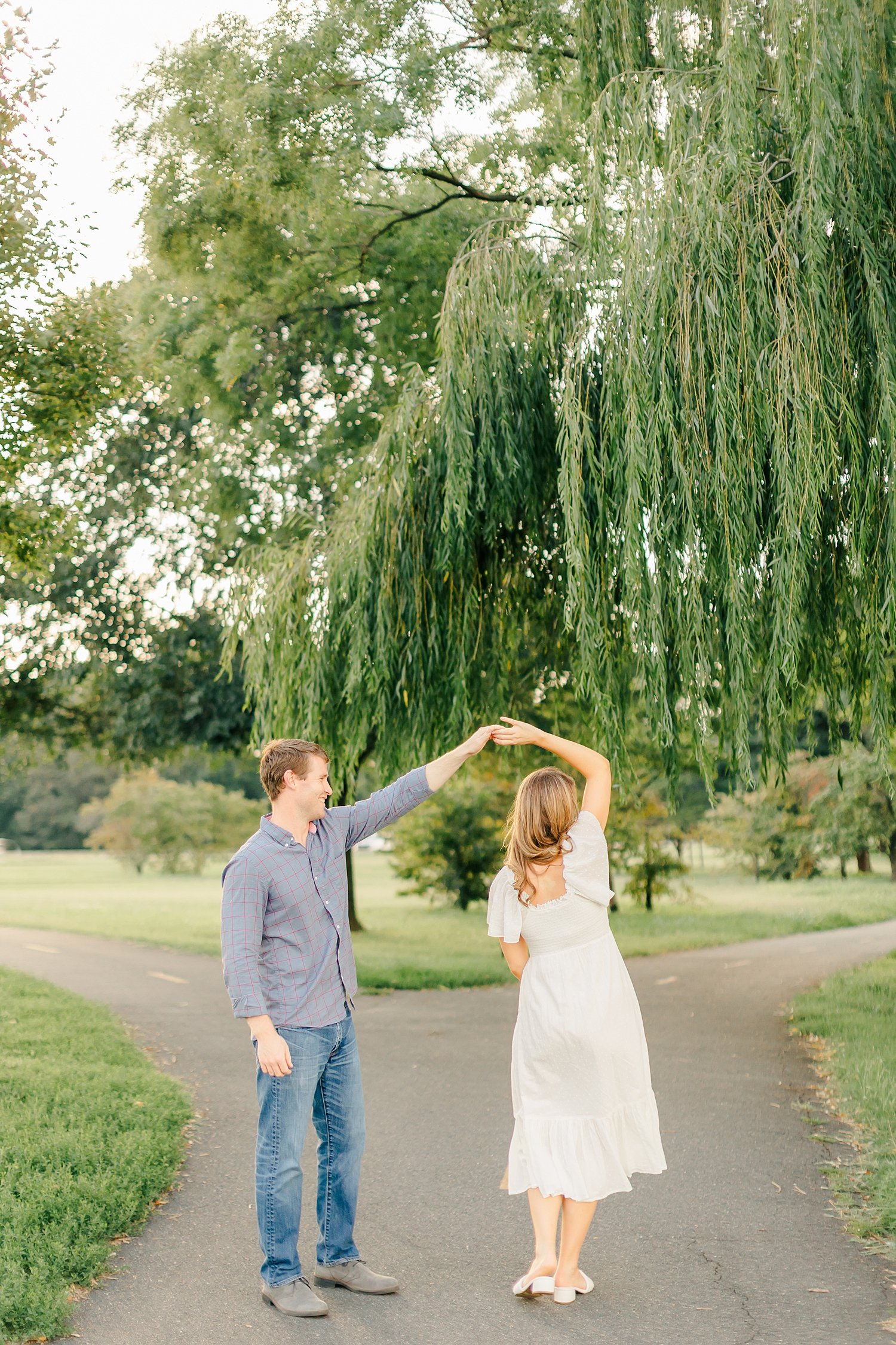 sarah-schmidt-photography-virginia-wedding-photographer-park-engagement-session_0025.jpg