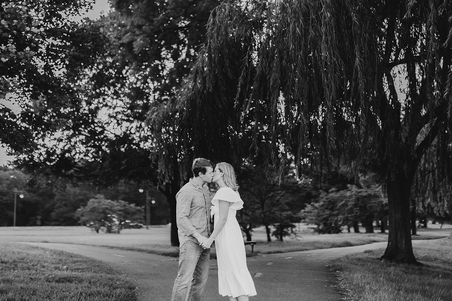 sarah-schmidt-photography-virginia-wedding-photographer-park-engagement-session_0026.jpg