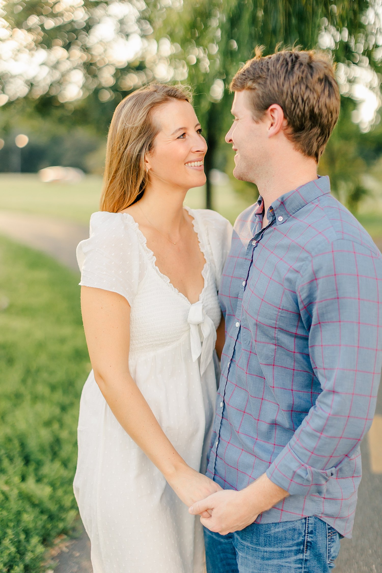 sarah-schmidt-photography-virginia-wedding-photographer-park-engagement-session_0027.jpg