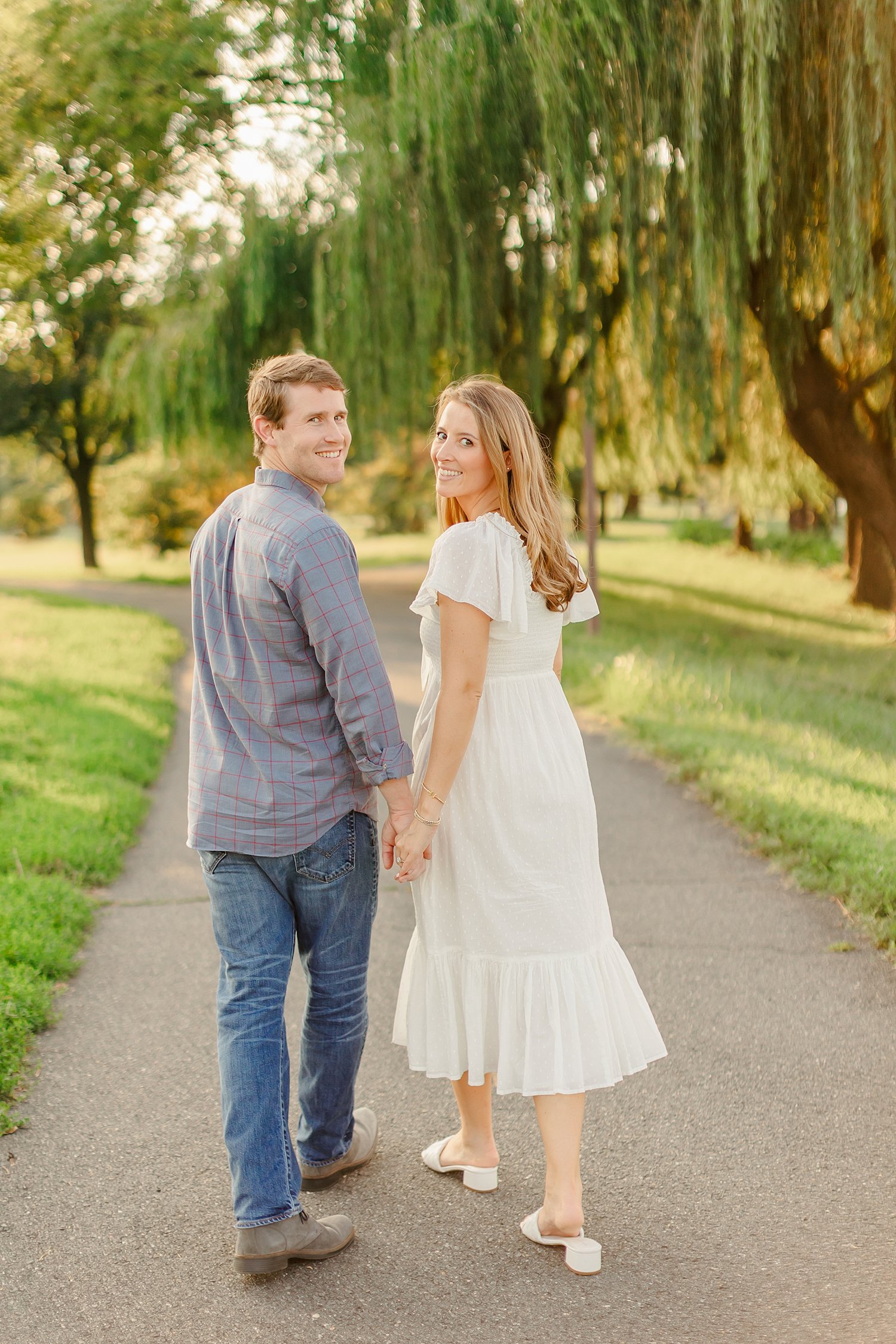 sarah-schmidt-photography-virginia-wedding-photographer-park-engagement-session_0039.jpg