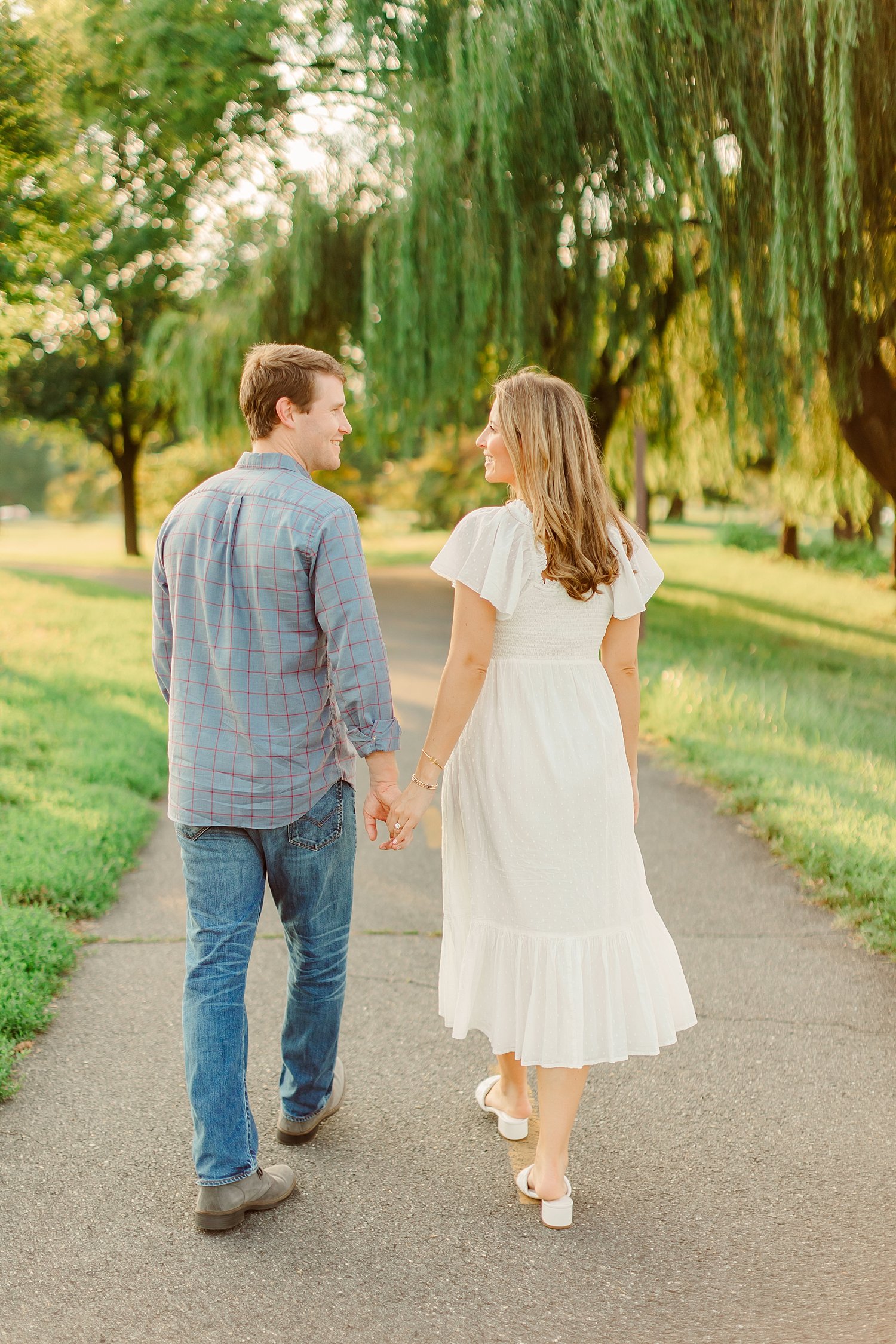 sarah-schmidt-photography-virginia-wedding-photographer-park-engagement-session_0040.jpg