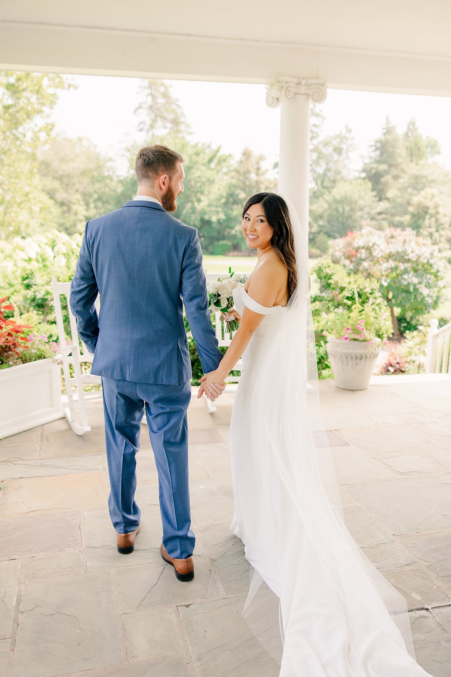 sarah-schmidt-photography-virginia-wedding-photographer-river-farm-wedding-summer_0010.jpg