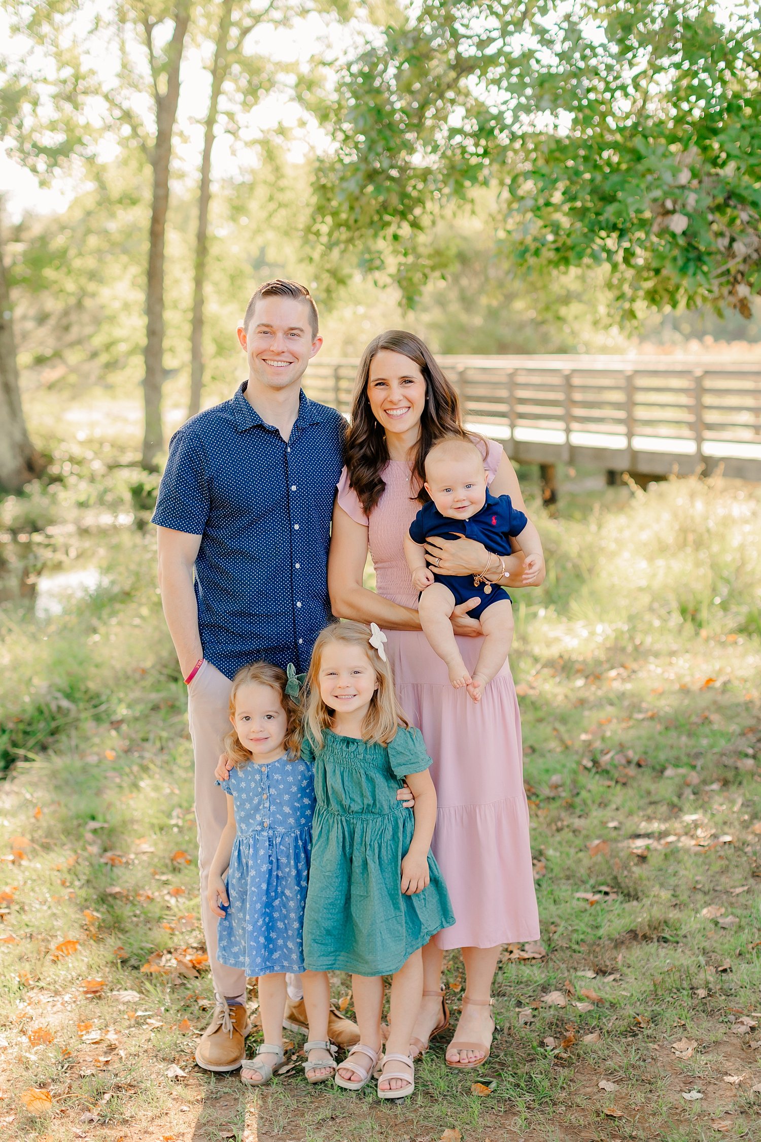 sarah-schmidt-photography-virginia-family-photographer-colorful-natural-light-family-session_0001.jpg