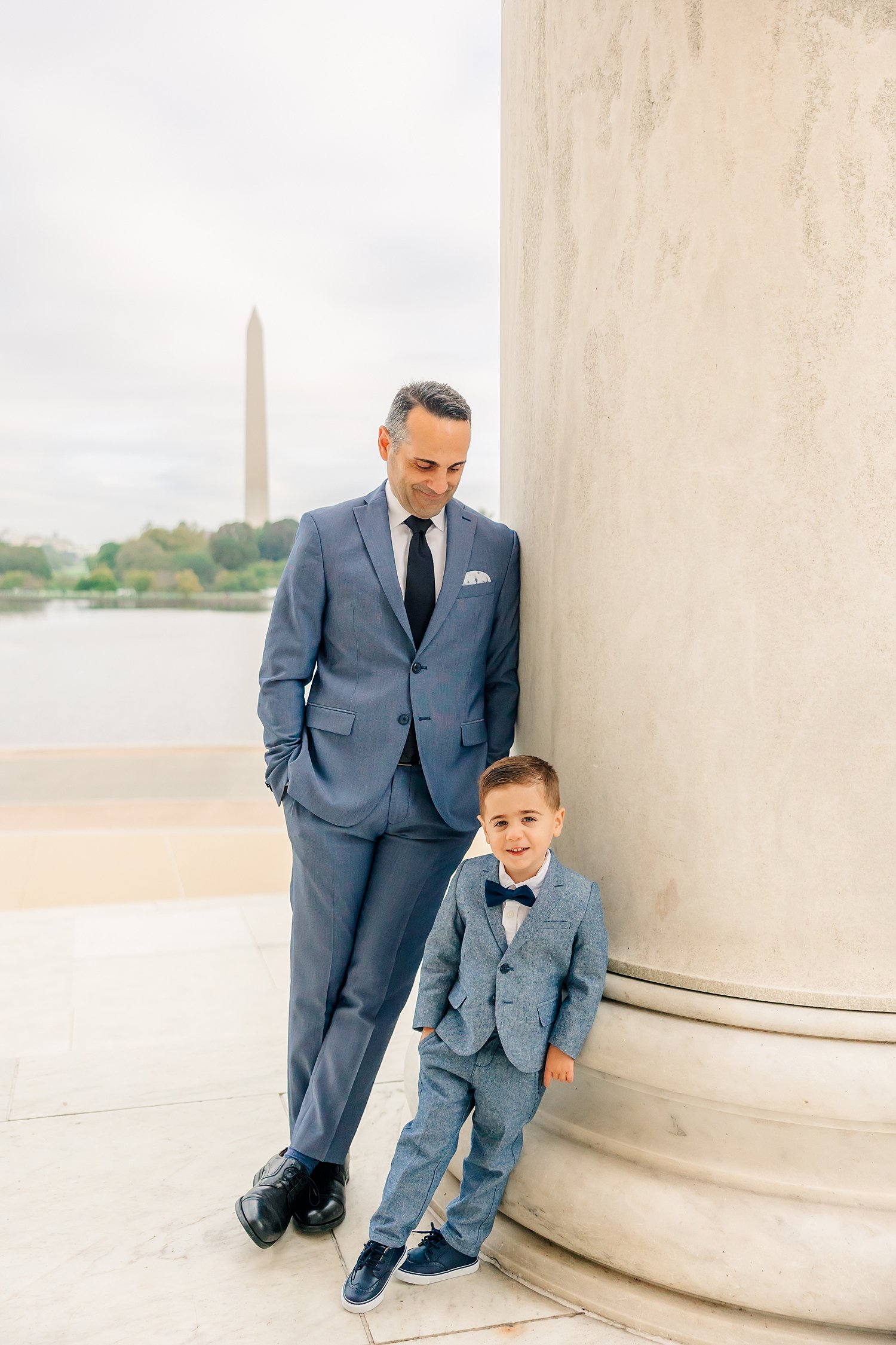 sarah-schmidt-photography-virginia-family-photographer-elegant-early-morning-jefferson-memorial-session_0023.jpg