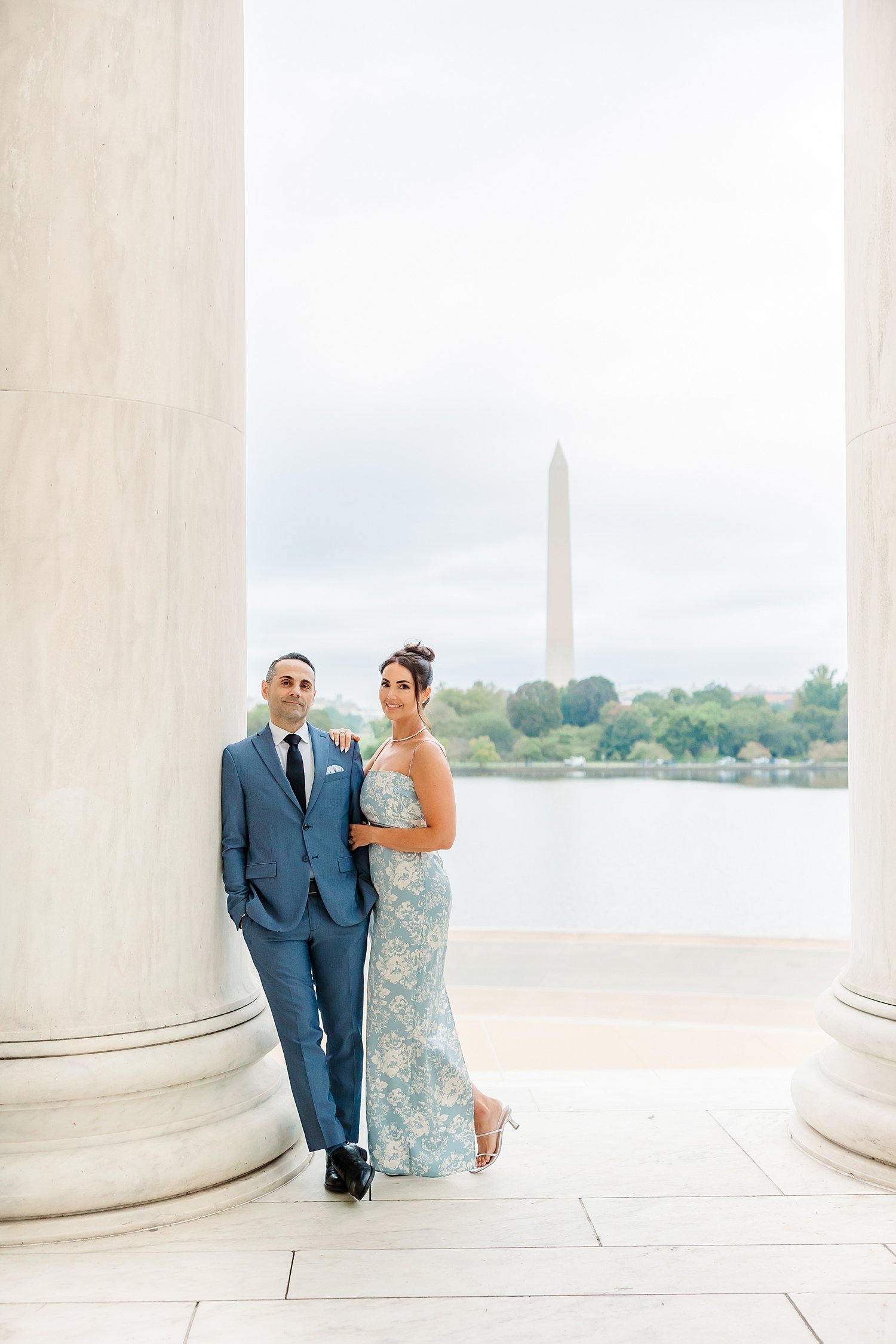 sarah-schmidt-photography-virginia-family-photographer-elegant-early-morning-jefferson-memorial-session_0032.jpg