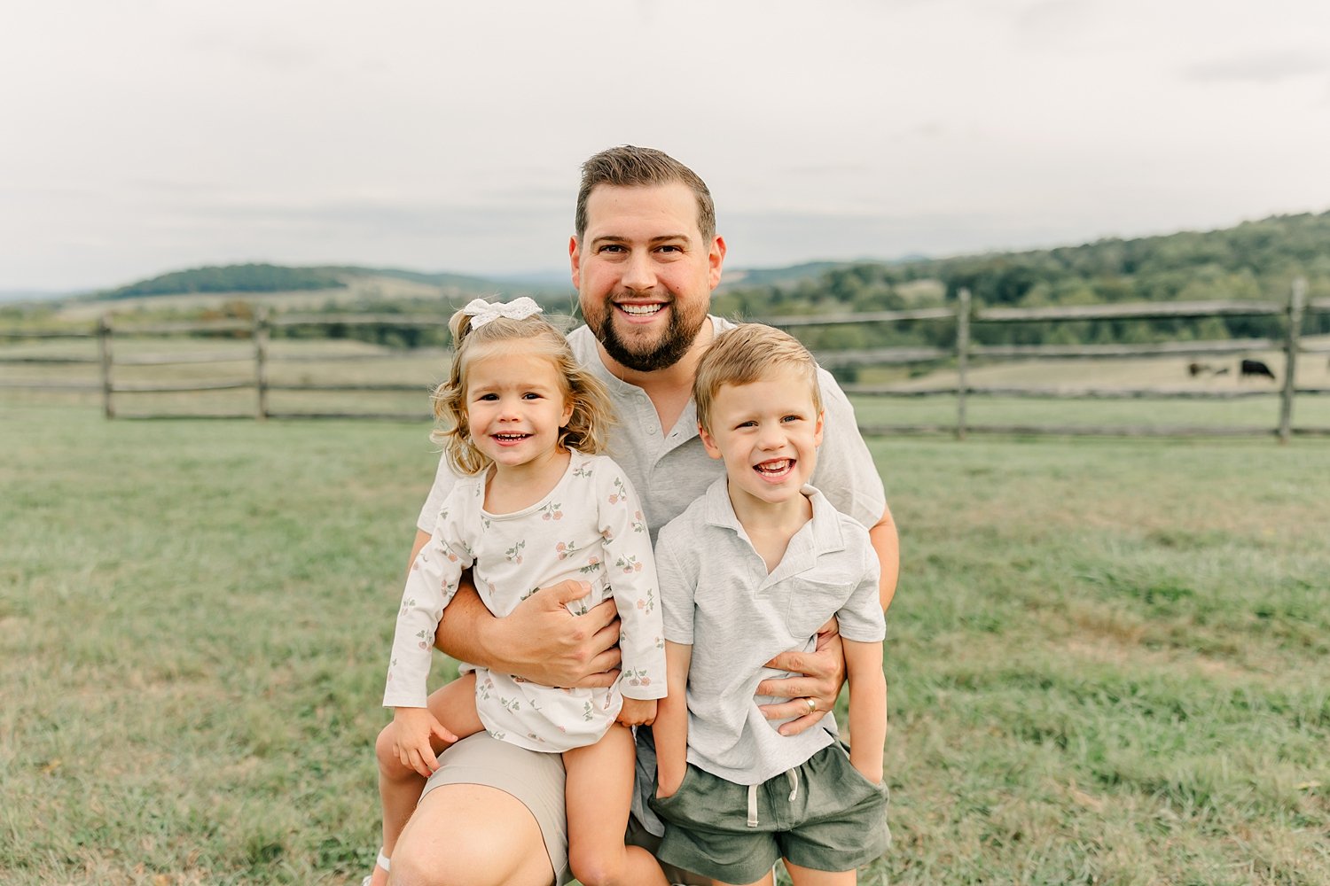 sarah-schmidt-photography-virginia-family-photographer-family-session-at-the-farm_0030.jpg