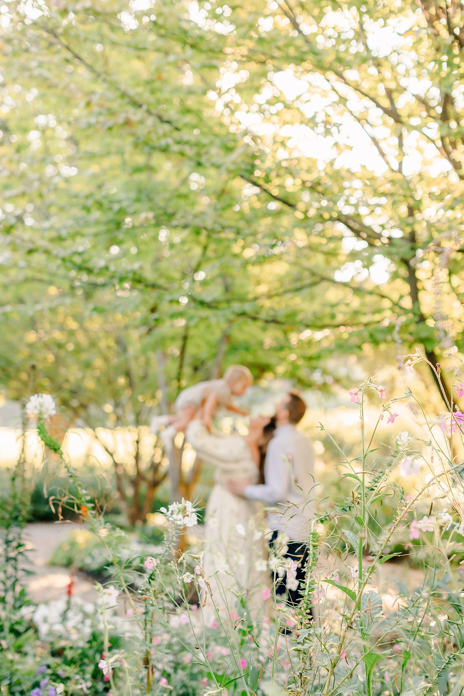 sarah-schmidt-photography-virginia-family-photographer-golden-hour-outdoor-family-midi-sesson_0021.jpg