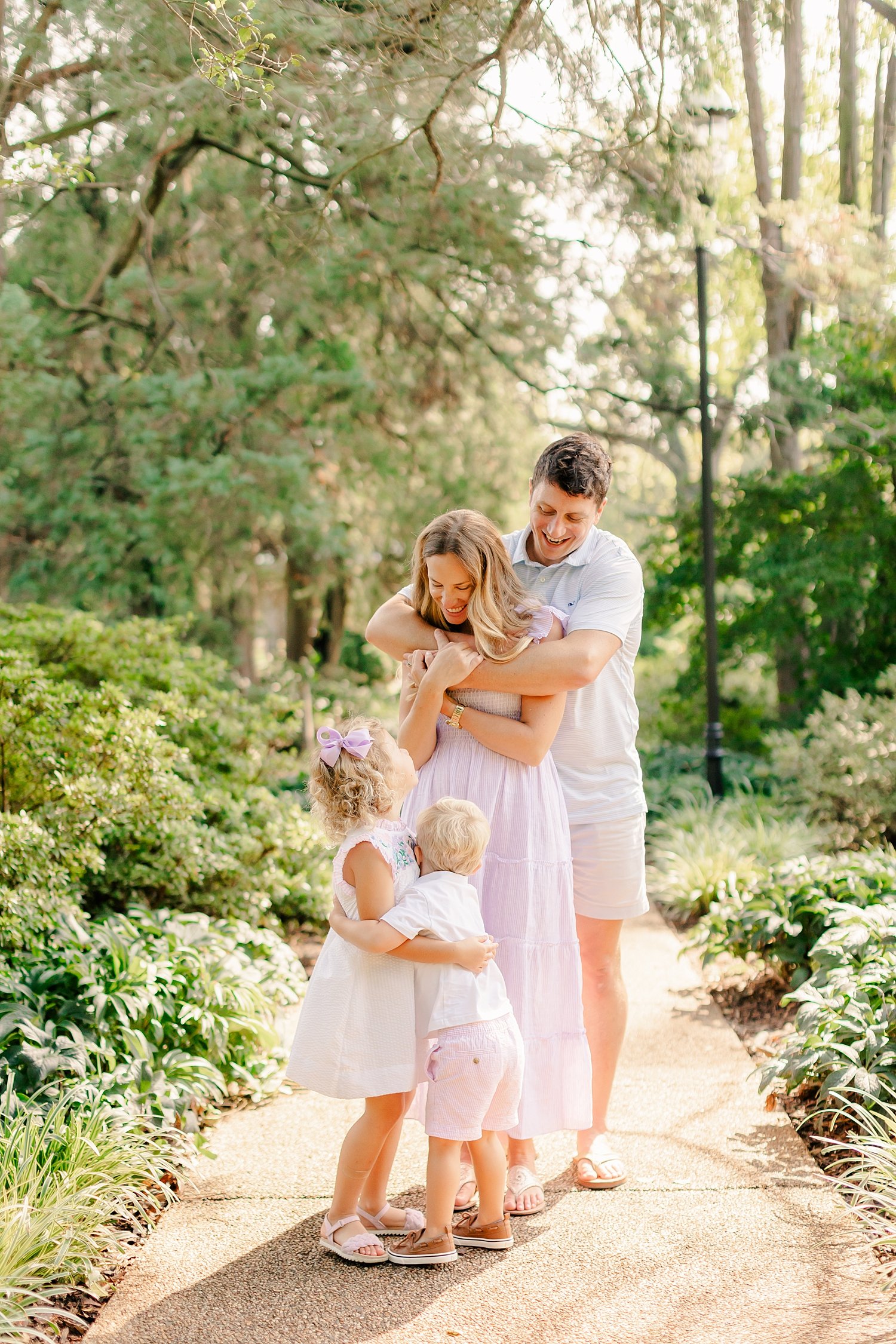 sarah-schmidt-photography-virginia-family-photographer-joyful-spring-garden-family-session_0029.jpg