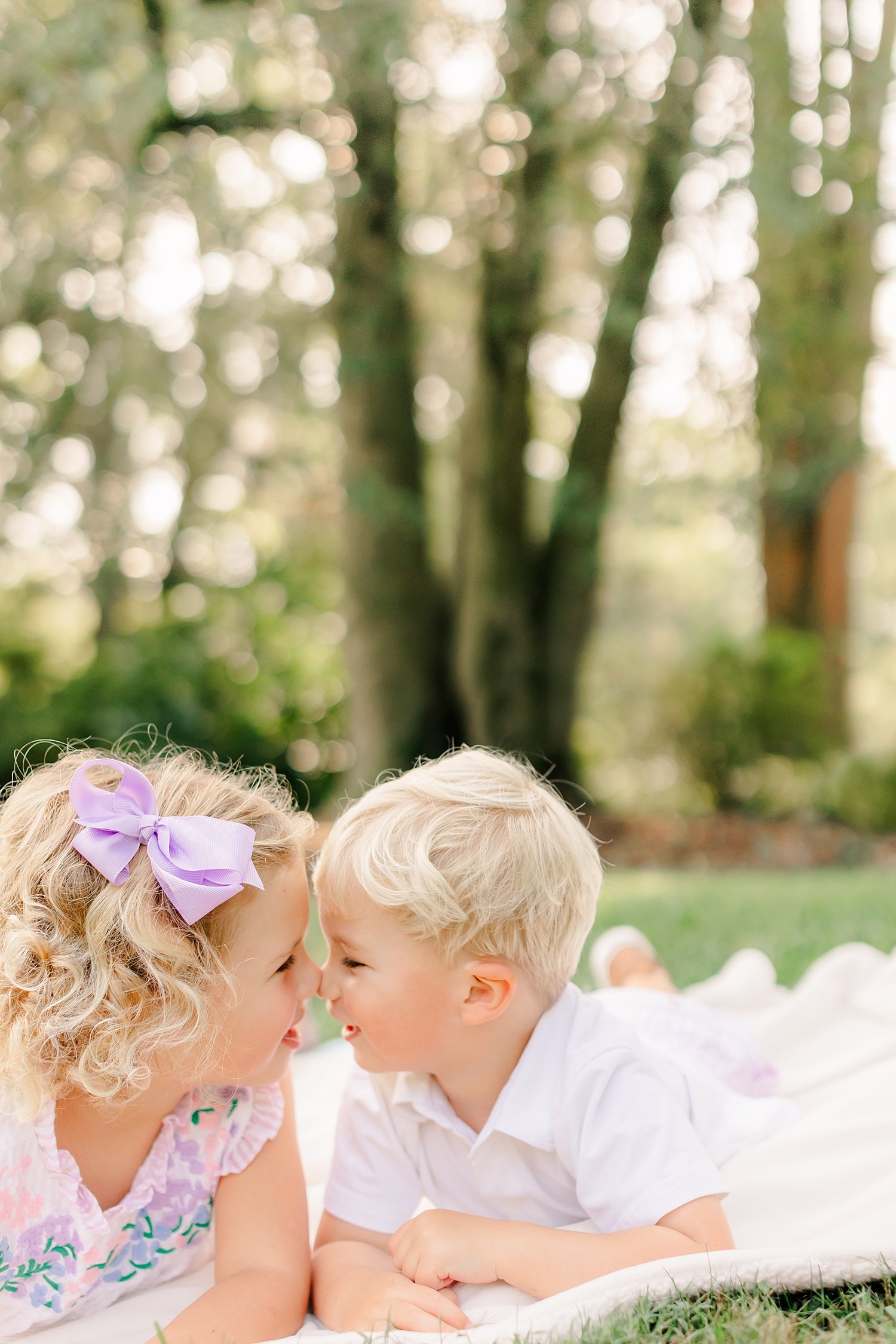 sarah-schmidt-photography-virginia-family-photographer-joyful-spring-garden-family-session_0030.jpg