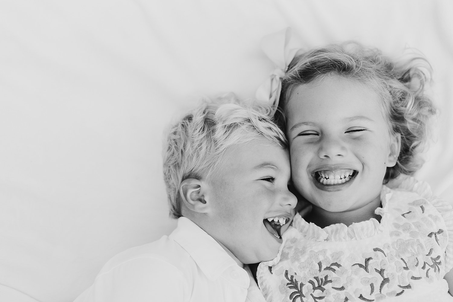 sarah-schmidt-photography-virginia-family-photographer-joyful-spring-garden-family-session_0031.jpg