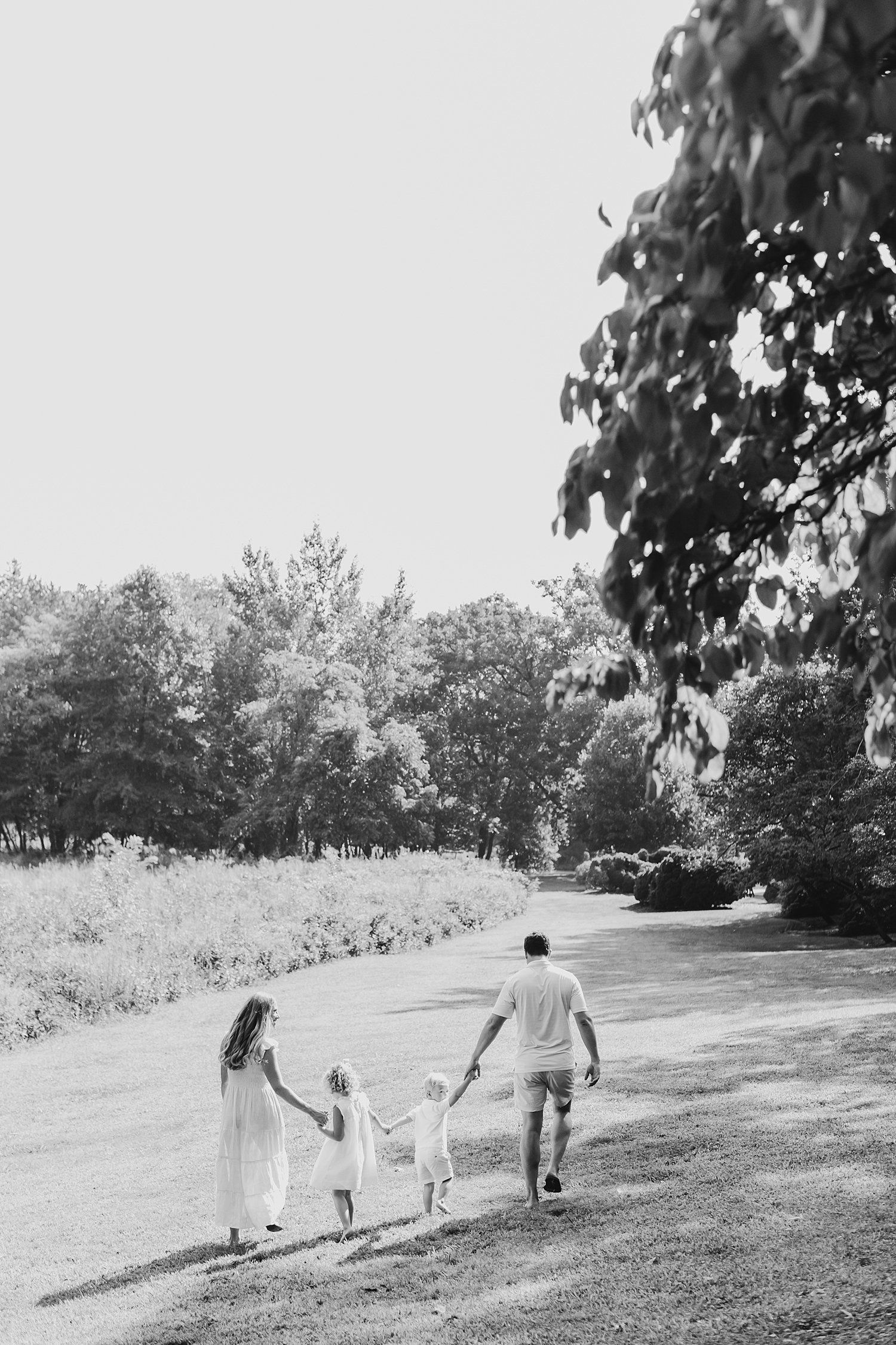 sarah-schmidt-photography-virginia-family-photographer-joyful-spring-garden-family-session_0035.jpg