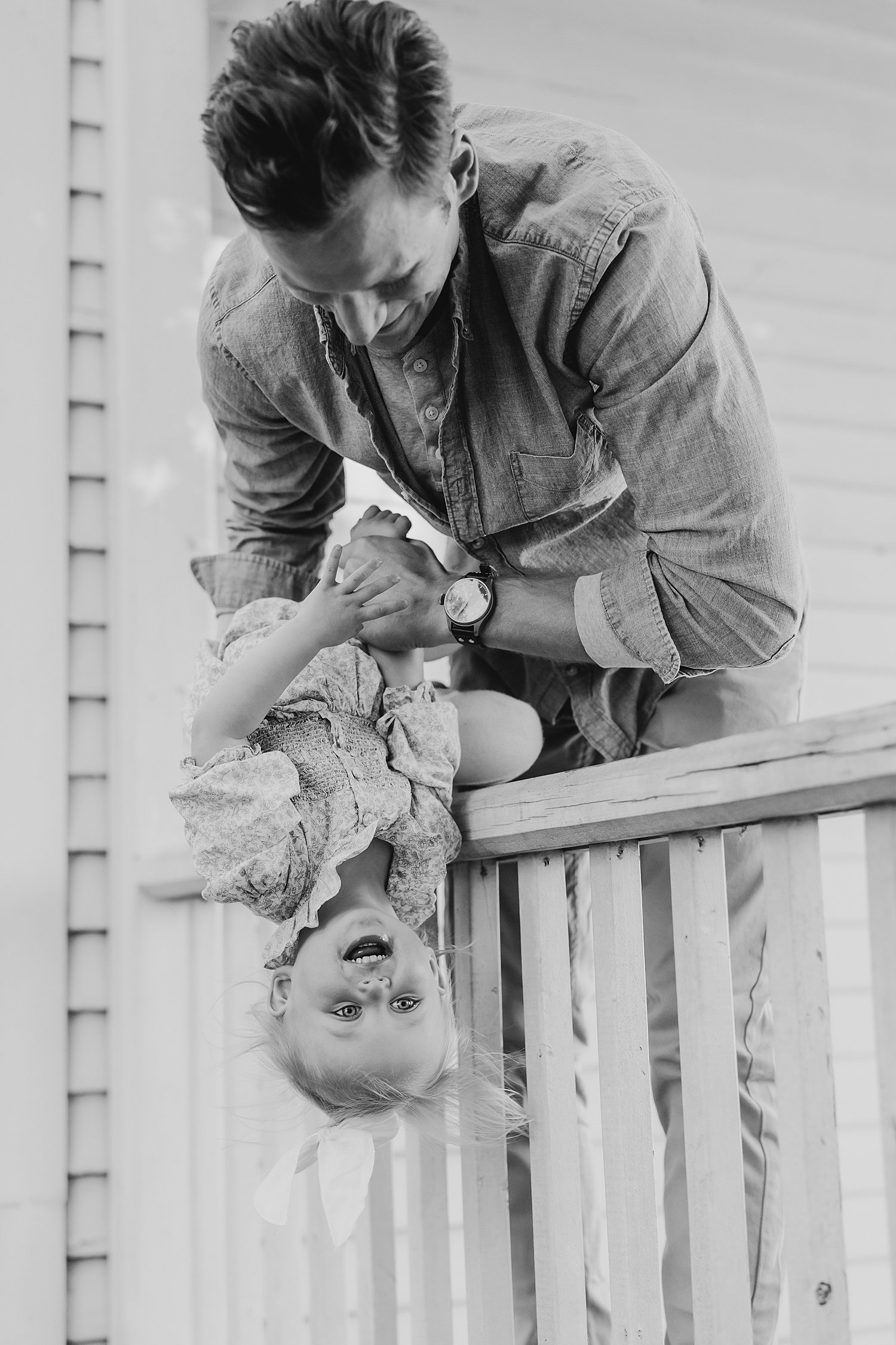 sarah-schmidt-photography-virginia-family-photographer-outdoor-fall-foliage-family-session-2023_0028.jpg