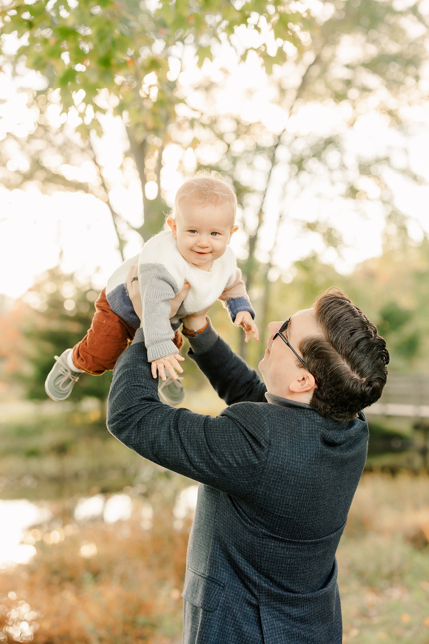 sarah-schmidt-photography-virginia-family-photographer-outdoor-golden-hour-fall-family-midi-session_0005.jpg