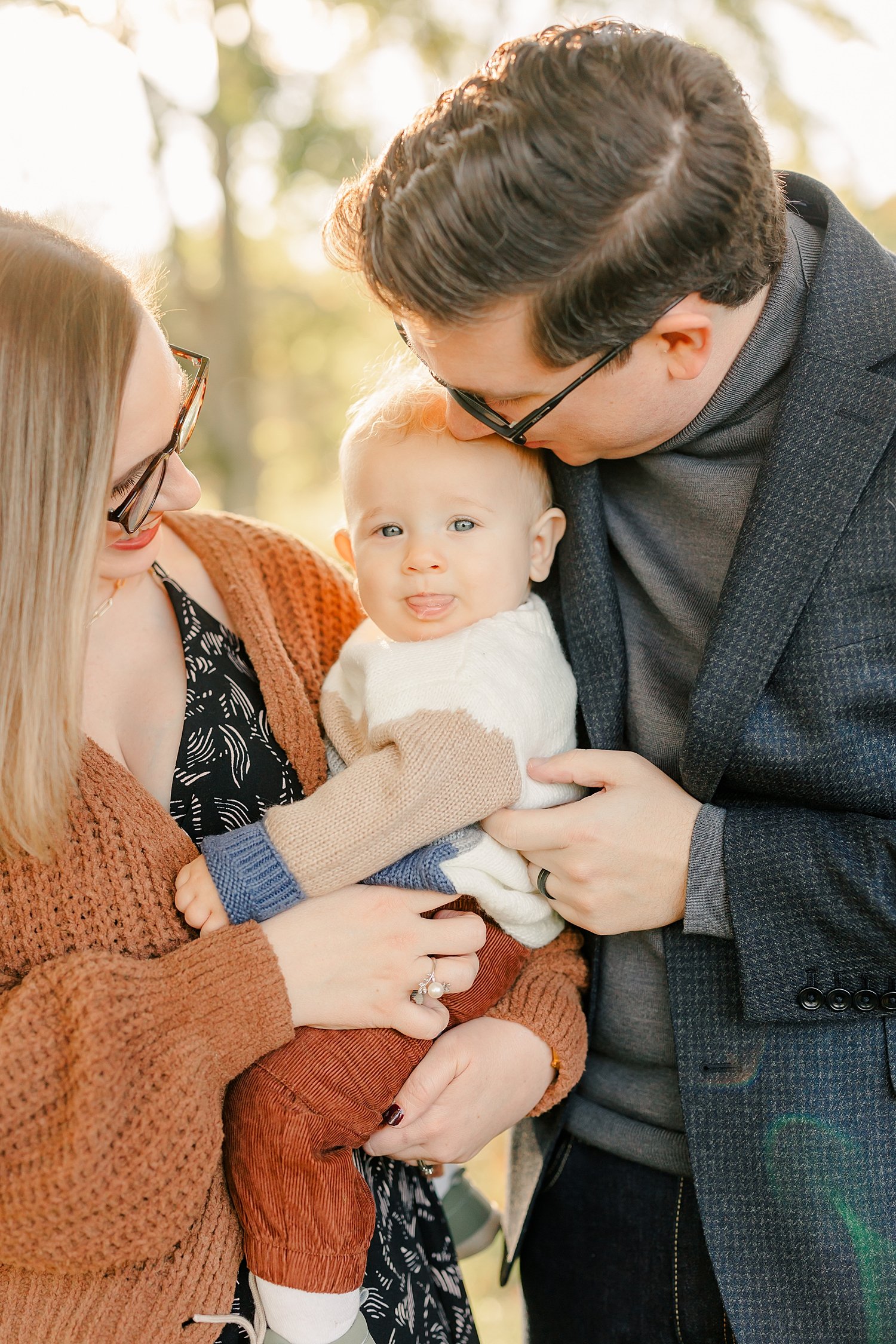 sarah-schmidt-photography-virginia-family-photographer-outdoor-golden-hour-fall-family-midi-session_0002.jpg