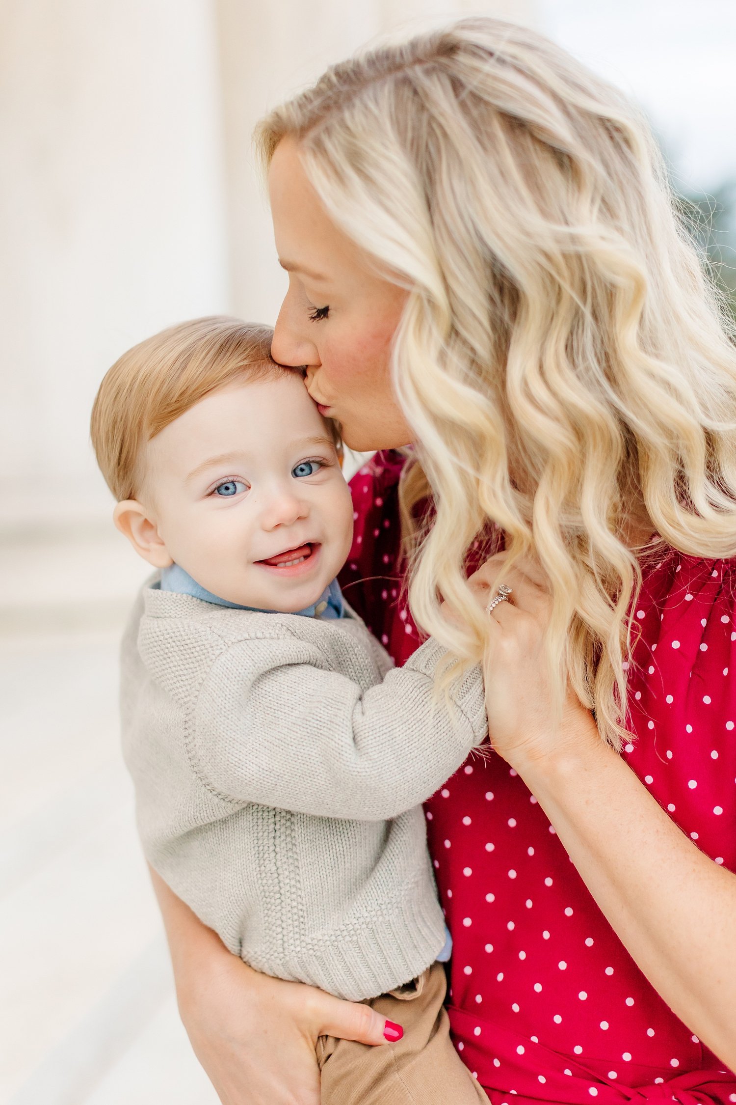 sarah-schmidt-photography-virginia-family-photographer-thomas-jefferson-memorial-midi-family-session_0018.jpg