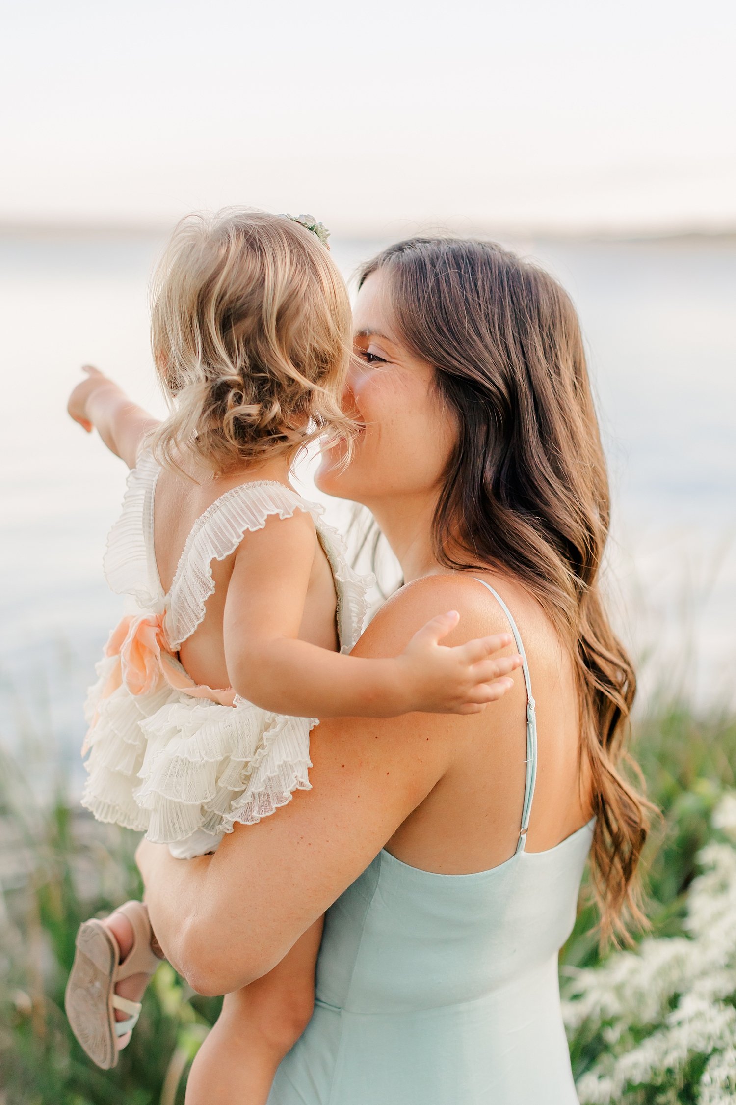 sarah-schmidt-photography-virginia-family-photographer-virginia-creek-summer-family-photos_0012.jpg