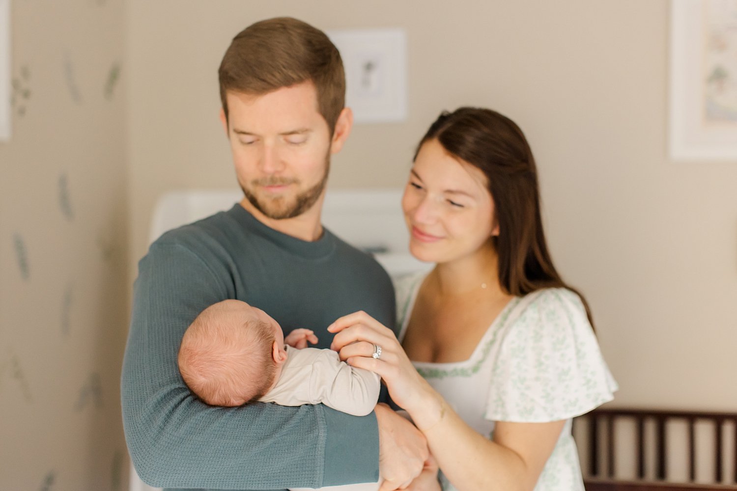 sarah-schmidt-photography-virginia-newborn-photographer-in-home-lifestyle-newborn-session-second-son-boys_0028.jpg