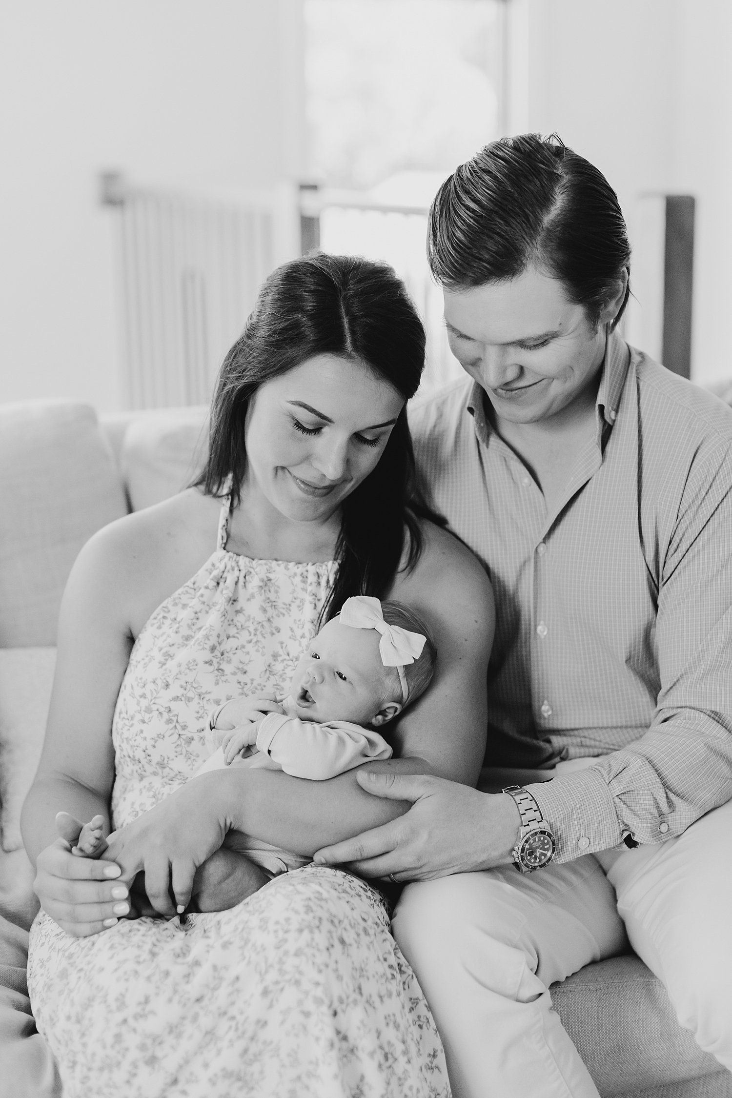 sarah-schmidt-photography-virginia-newborn-photographer-in-home-lifestyle-newborn-session-with-third-child_0019.jpg